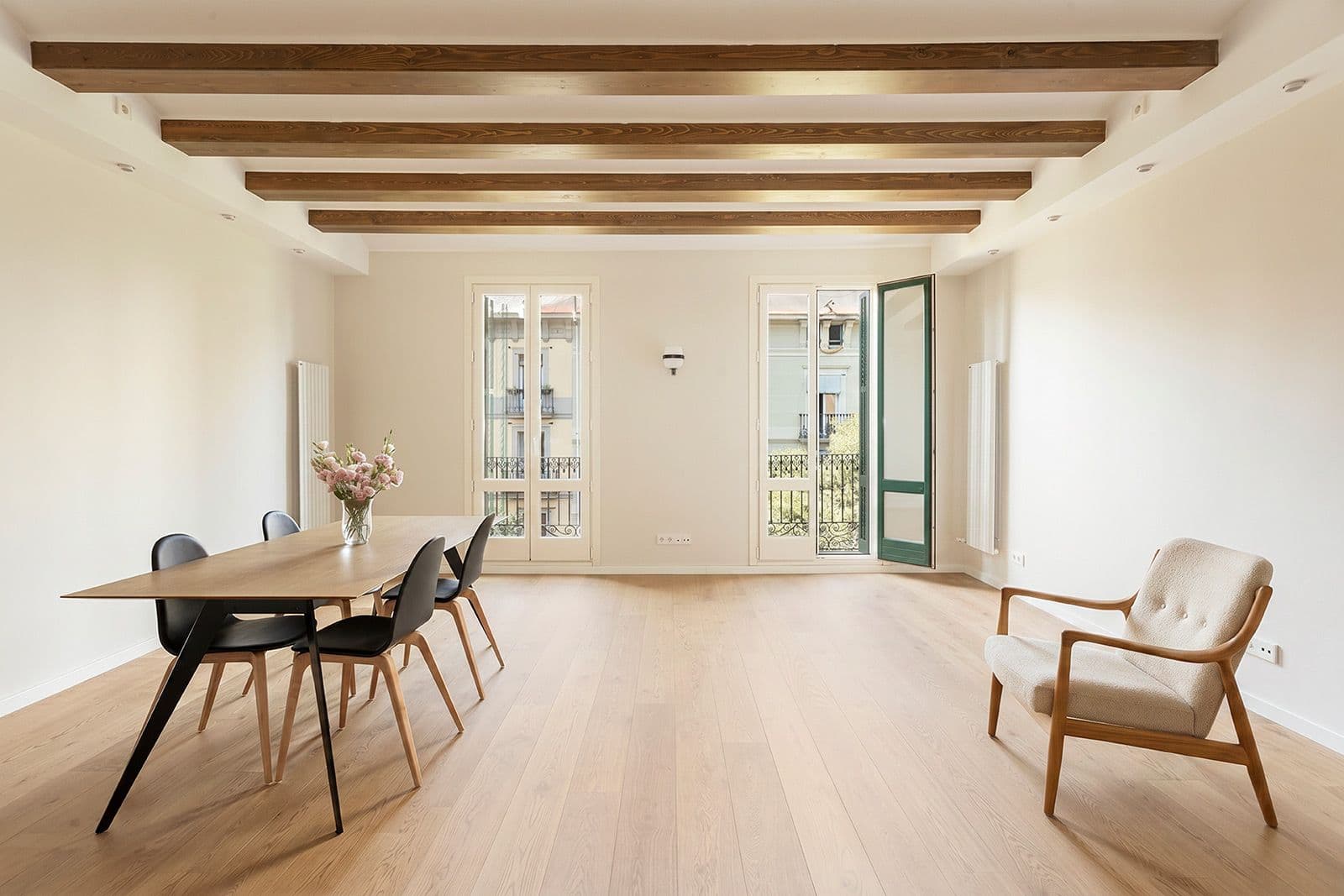Refined Renovated Apartment in the Heart of Sant Antoni